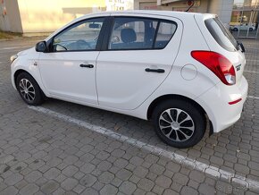 Hyundai i20  1,2 i, r.v.2014, ČR, najeto 81200 km, nová STK - 6