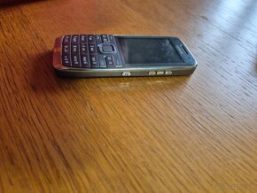 Predam Nokia E52 - 6