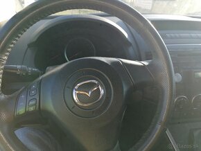 Mazda 5 - 6