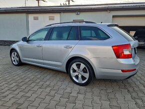 Predám Škoda Octavia Combi 2.0 TDI Elegance/Style DSG-automa - 6