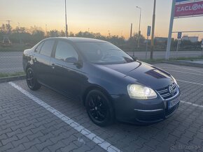 Volkswagen Jetta 1.6-75kw -benzín rv. 2007 - 6