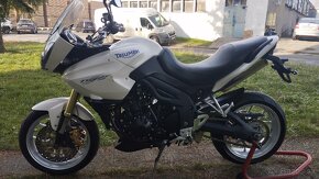 Triumph Tiger 1050 - 6