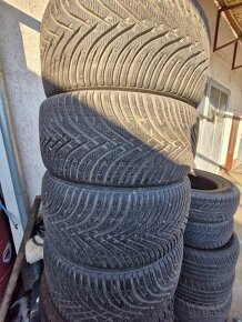 235/40r18 - 6