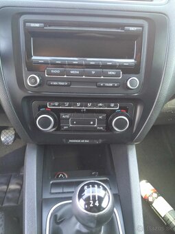 Jetta 1.6Tdi - 6