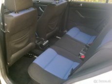 Predám pekný VW Golf 1,9TDI, 5-dverový hatchback -TOP PONUKA - 6