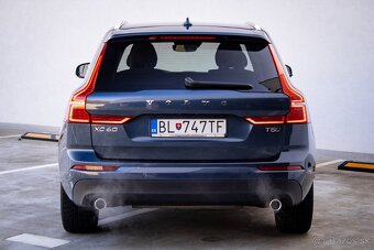 Volvo XC60 T5 Momentum AWD A/T - 6