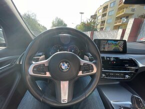 Predám BMW rad 5 530d xDrive - 6