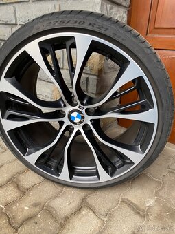 Originál BMW STYLE 599 + pneumatiky PIRELLI P ZERO E - 6