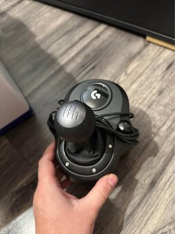 Volant Logitech G923 + řadící páka - 6