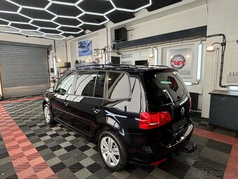 Volkswagen Touran 1.6 TDI Comfortline - 6