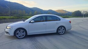 Predám Volkswagen Jetta 2.0 tdi 2014 bluemotion - 6