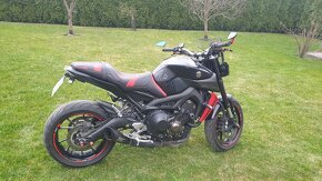 Yamaha MT09 - 6