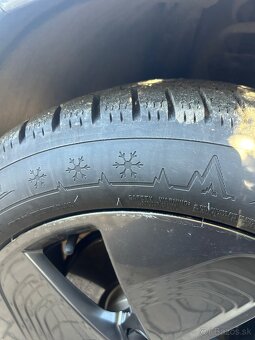 Dunlop  Winterthuru šport 5 zimné 215/55 r18 - 6