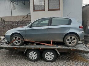 Predám bočné dvere a zadné svetlá na alfa Romeo 147 pred fac - 6