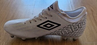 Umbro Aurora league SG - 6