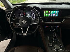 Alfa Romeo Stelvio 4x4 - 6