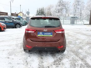 Hyundai ix20 1.6 CVVT 92kW AUTOMAT STYLE MÁLO NAJETO - 6