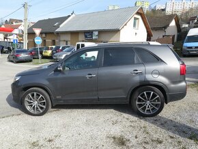 KIA SORENTO 2.2 CRDi 4x4 - 6