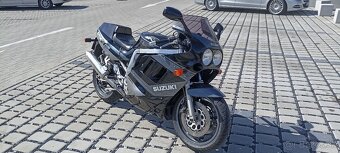 Suzuki GSX-R 1100 1989 - 6