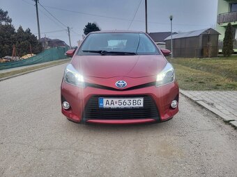 Toyota yaris hybrid - 6