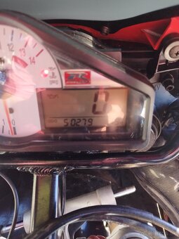 Suzuki GSXR 1000 K1 - 6