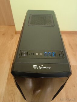 Predám Pc skriňu Genesis Titan 750 - 6