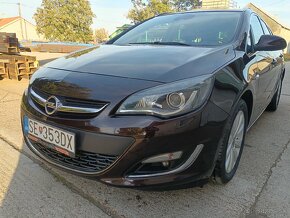 Opel astra sports tourer 2014 - 6