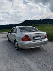 Mercedes Benz W203 - 6