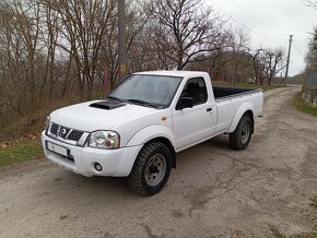 Nissan Navara 2,5 TDi 4x4 - 6