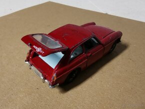 Corgi toys MG B - 6