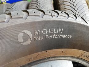 215/65 r17 celoročné pneumatiky Michelin Croos Climate 2 - 6