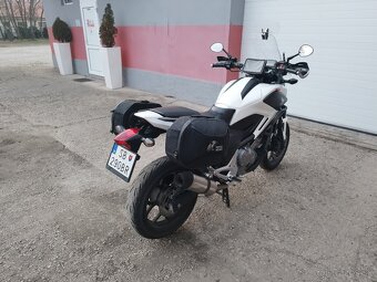 Honda NC700X - 6