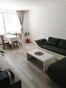 Pekne zrekonštruovaný 3.izb.byt s loggiou (80 m2) s... - 6