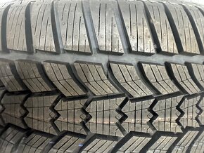 Predam 245/40 R18 1ks zimne pneumatiky - 6