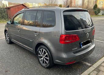 VW Touran 2,0Tdi rv:15 naj:178tis.km Sk auto - 6