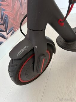 Xiaomi Mi Electric Scooter Pro - 6