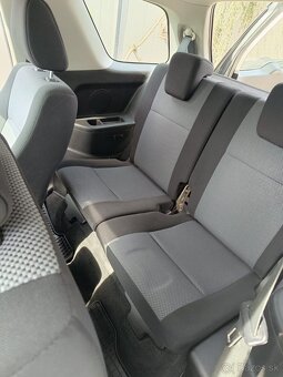 Suzuki Grand Vitara 1.9 DDiS - 6