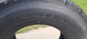 MICHELIN 295/80 R22,5 záberová - 6