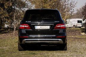 Mercedes-Benz ML 350 4MATIC - 6