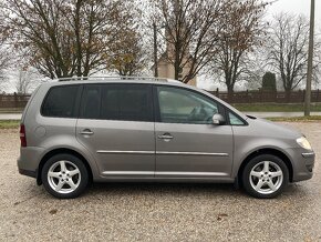 Volkswagen Touran 7miestne - 6