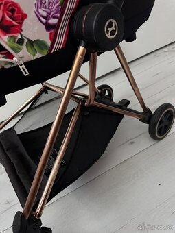 Cybex spring blossom light mios - 6