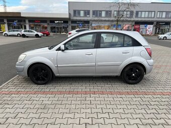 Kia Rio 1.4i 16V 71kw koup ČR naj. 136t digi klima - 6