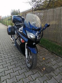 Yamaha FJR 1300 - 6