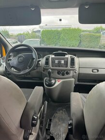 Opel Vivaro 2.5 CDTI - 6