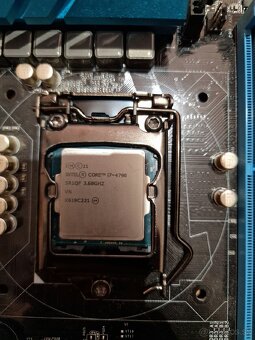 ASRock Z97 Extreme 6 + CPU I7-4790 3,6ghz a 16GB RAM - 6