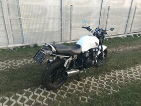 Honda CB750 - 6