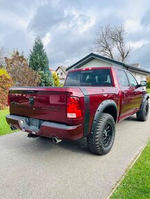 Predám Dodge RAM BIGHORN 5.7 HEMI 4x4 - 6