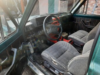 Lada Niva 1.7 - 6