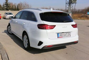 Kia CEED SW 1,5 T-GDi AT7 GOLD Navi pack - 6