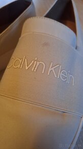 Calvin Klein - 6